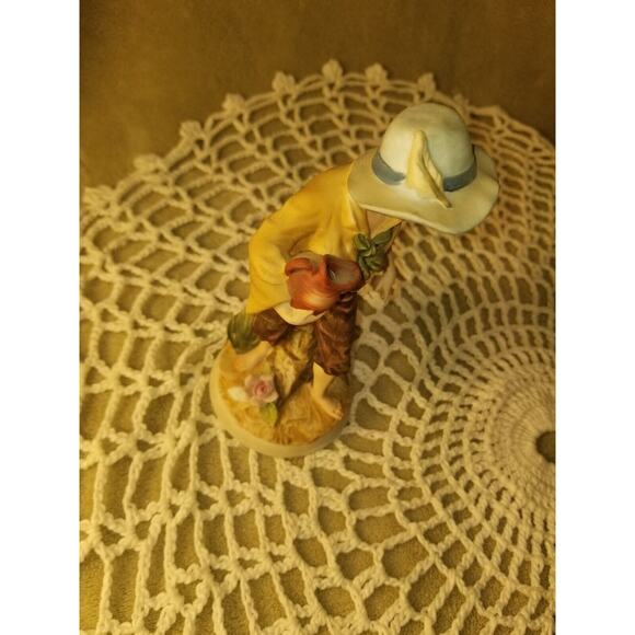 Andrea By Sadek Hand Painted‎ Porcelain Figurine Country Boy 7979 - Picture 11 of 15